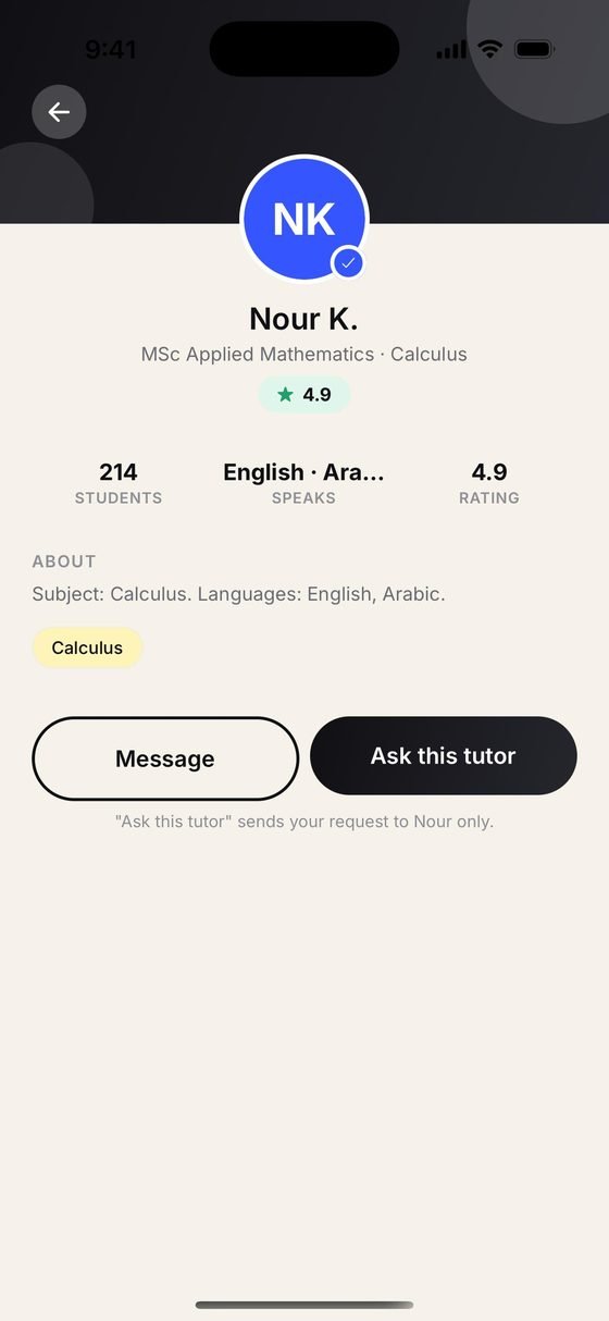 A tutor profile showing degree, subject, rating, number of students and the languages they teach in.